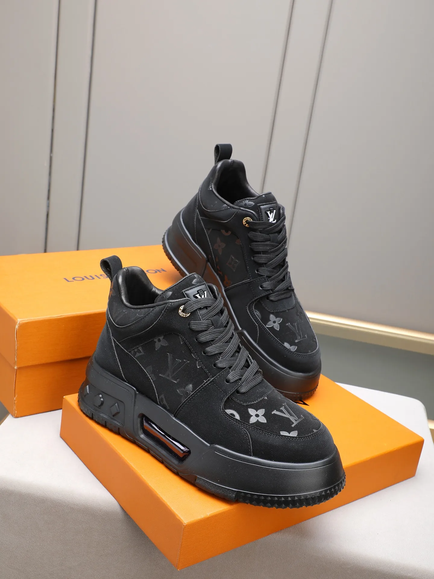 PP460 High Top Men's [LV] Autumn and winter high top classic hot style💝 👣👣Perfect last shape, beautiful design style 💋 💋This winter is no longer cold😢😢Cow leather➕LV special material➕Breathable sheep lining➕Non-slip and wear-resistant foam air cushion outsole🎩A must-have for fashionable men❗Number: 38-44 (45 custom-made) The real thing looks better🎬The real thing looks better👅, 5 colors to choose from